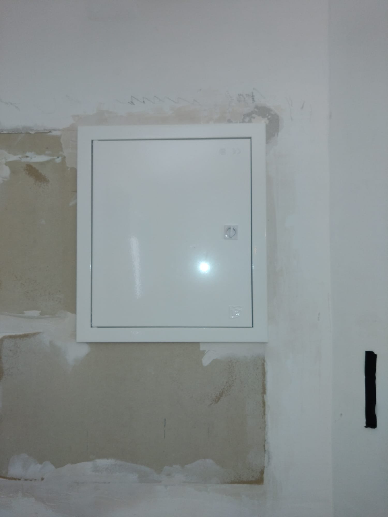 New consumer unit being wired during installation